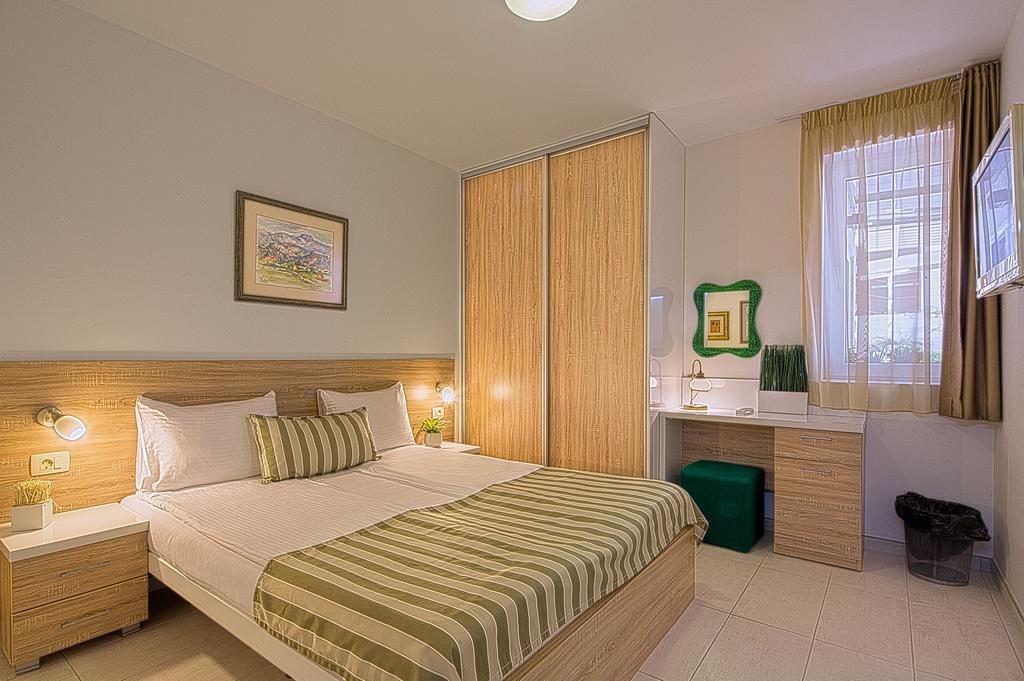 Aruba Apartments Tivat Eksteriør bilde