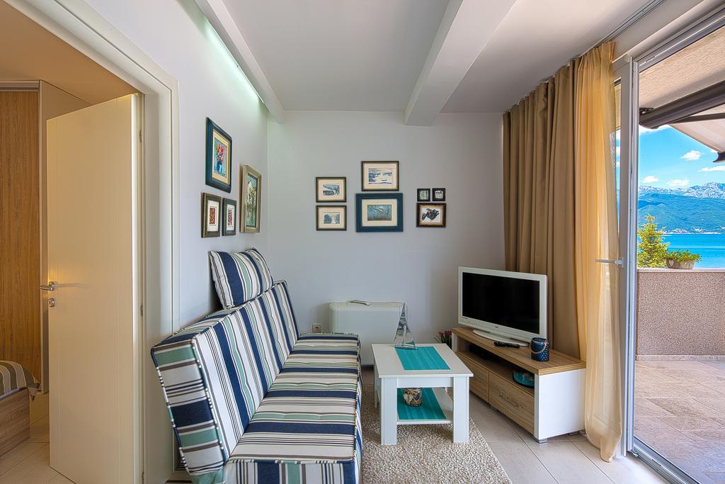 Aruba Apartments Tivat Eksteriør bilde