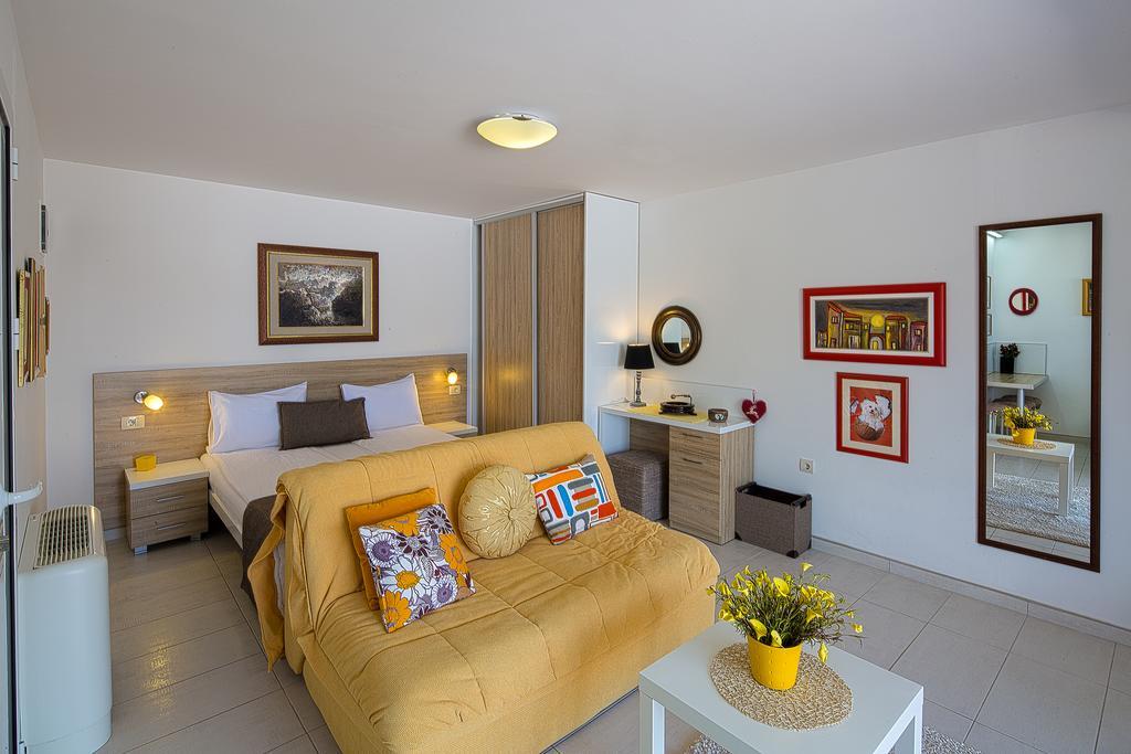 Aruba Apartments Tivat Eksteriør bilde