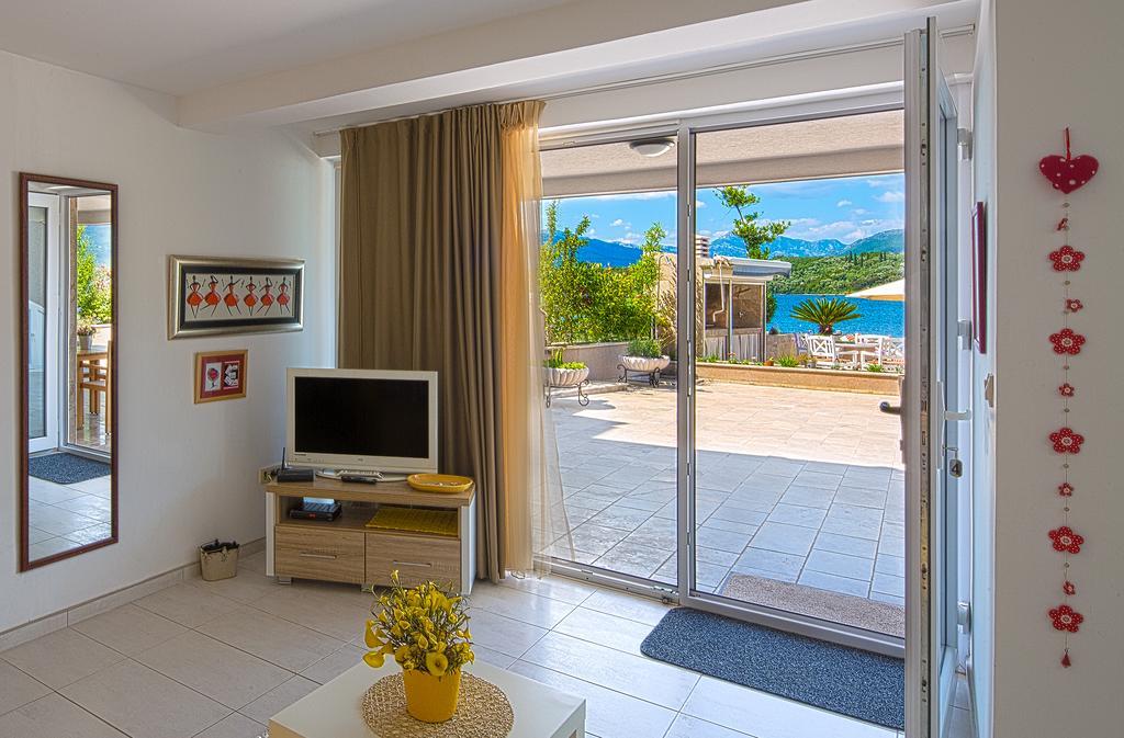 Aruba Apartments Tivat Eksteriør bilde