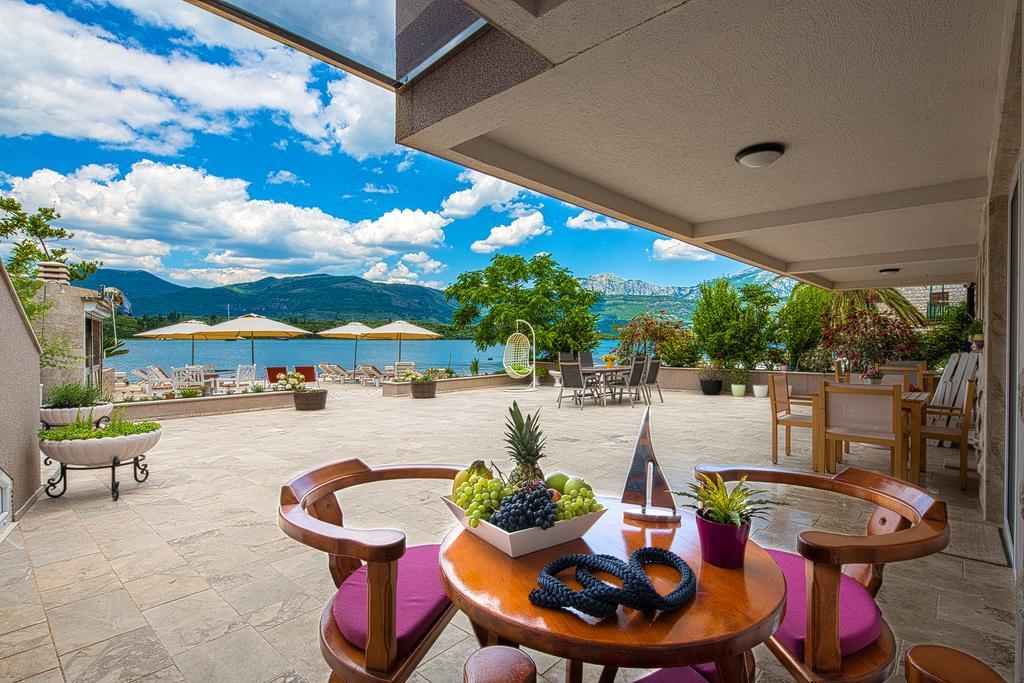 Aruba Apartments Tivat Eksteriør bilde